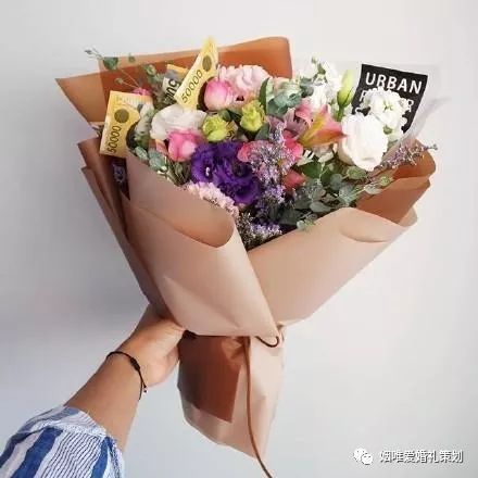 情人詞語大全集形容詞_情人節詞語句子_情人詞句50字