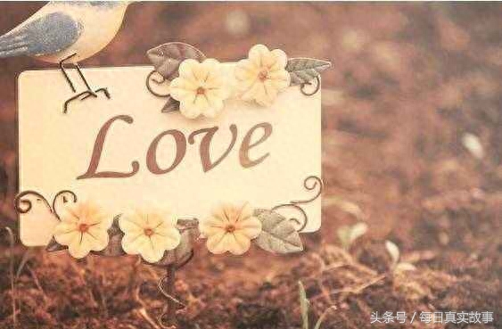 經(jīng)典的幾句古代情詩，收藏好，日后用得著。