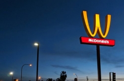 名人名言讓三八婦女節(jié)手抄報(bào)更有內(nèi)涵