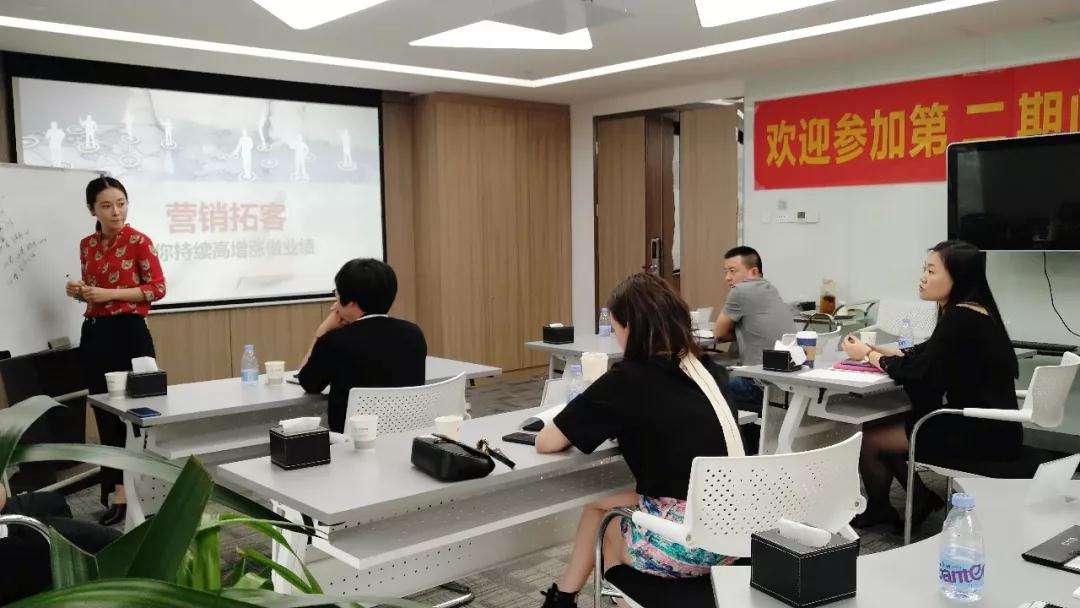 美容院女神節(jié)活動(dòng)標(biāo)語_三八女神節(jié)美容院活動(dòng)宣傳語_美容院女神節(jié)活動(dòng)文案